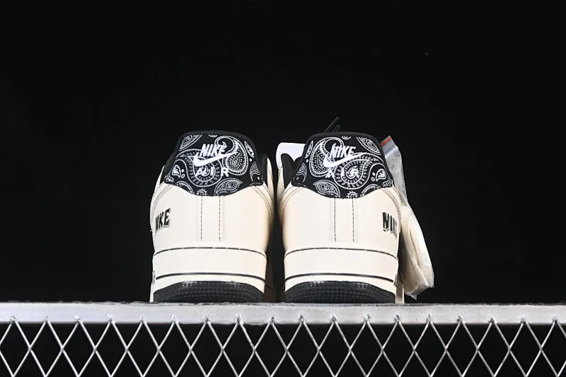 All Categories Nk Air Force 1 Air Force Series Nk Air Force 1 Low Air Force Low Nike Air Force 1'07 Low Cashew Flower Classic White and Black Air Force One Low Casual Shoes ZD1988-005